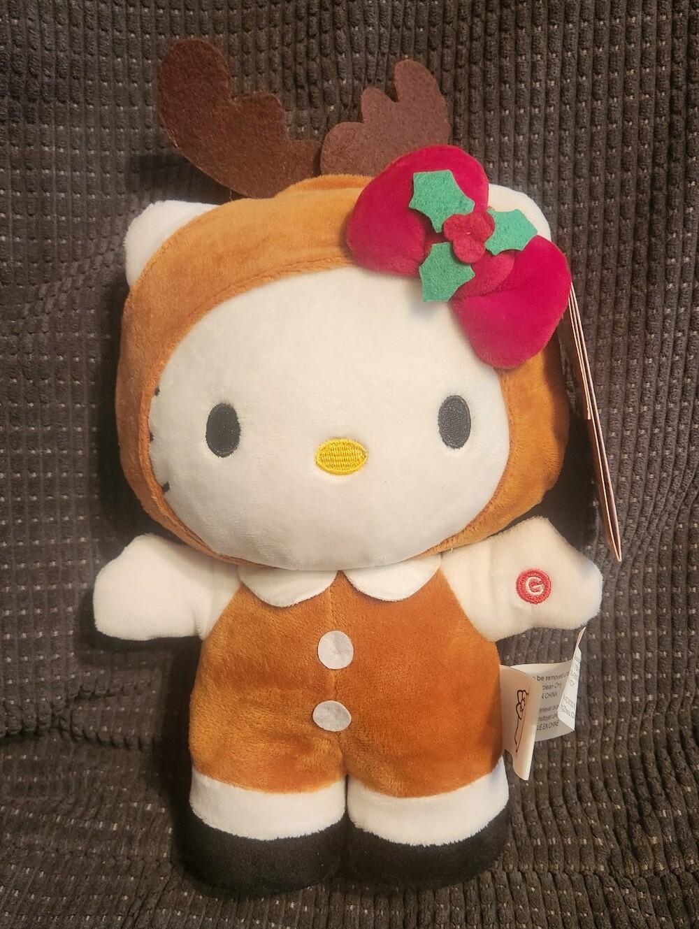 NWT Winter Christmas  Hello Kitty 10" Reindeer Waddler Stepper Music Decoration